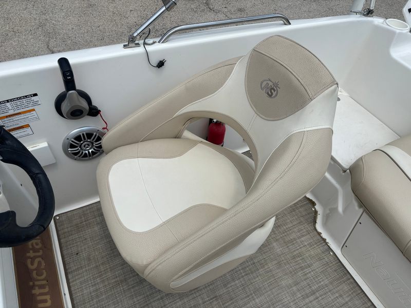 Boat Image 16