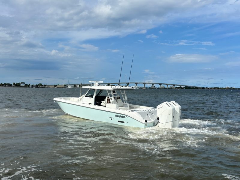 2025 Everglades 395 CC