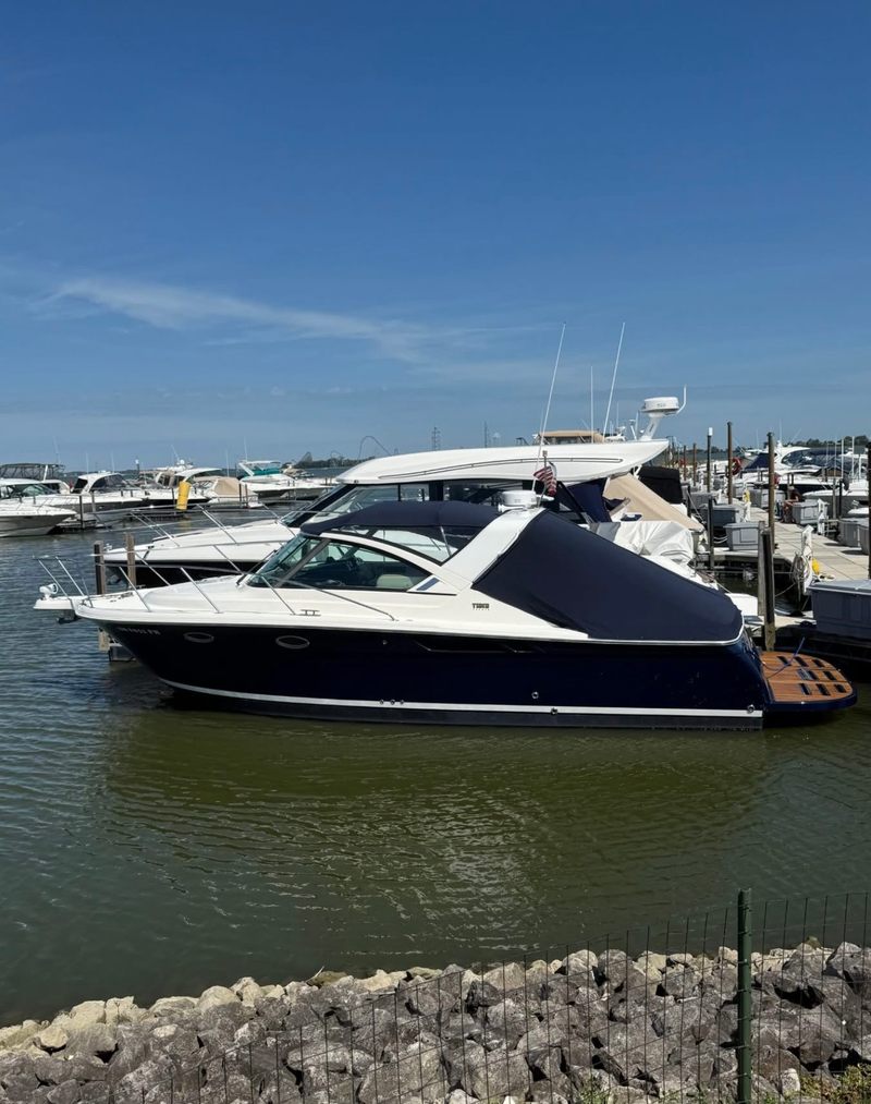 2013 Tiara Yachts 3100 Coronet
