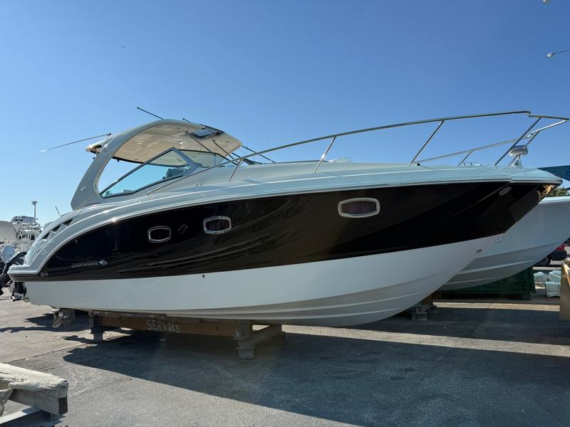 2018 Chaparral 330 Signature