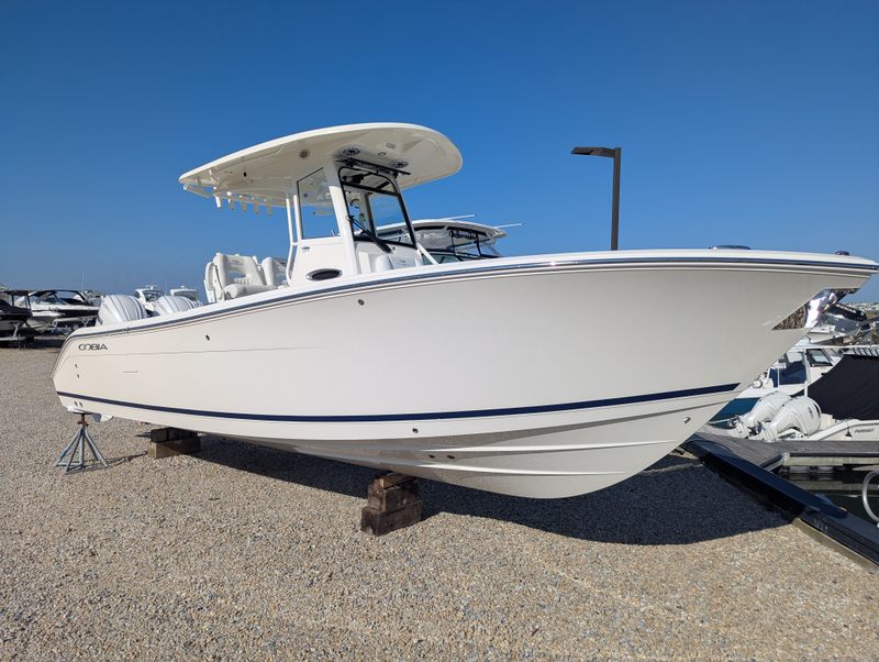 2026 Cobia 265 CC