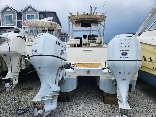 2005 World Cat 270 EC