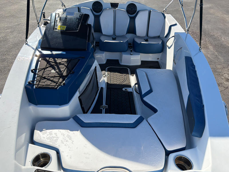 Boat Image 15