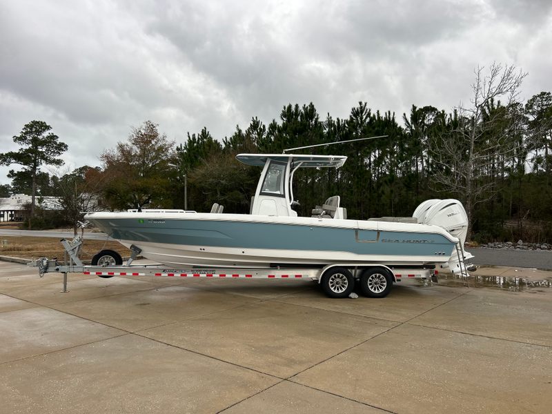 2025 Sea Hunt 28 Escape